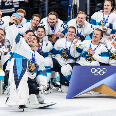 Olympiapronssia! Suomi iski kuusi kiekkoa Slovakian verkkoon