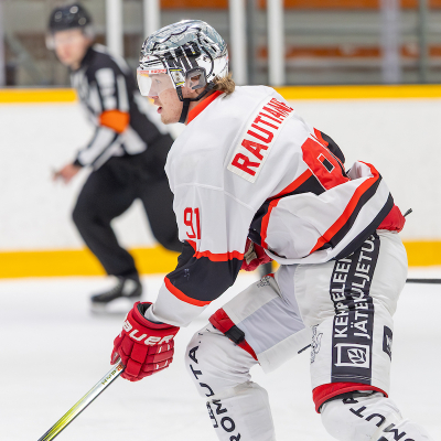 Laser HT ja Muik Hockey hakivat heti kotiedun itselleen – Leevi Mäkelä muurina Lempäälässä 