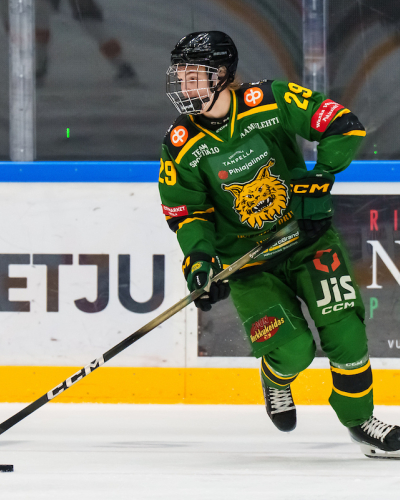 Nippala siivittää Ilveksen ykkösketjua:”Me ollaan kamppaileva joukkue”