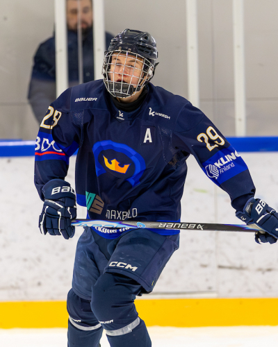 Pahkamaan vahva vire vauhdittaa Kiekko-Espoota: ”Joukkuehenki ja työnteko on meidän vahvuuksia”