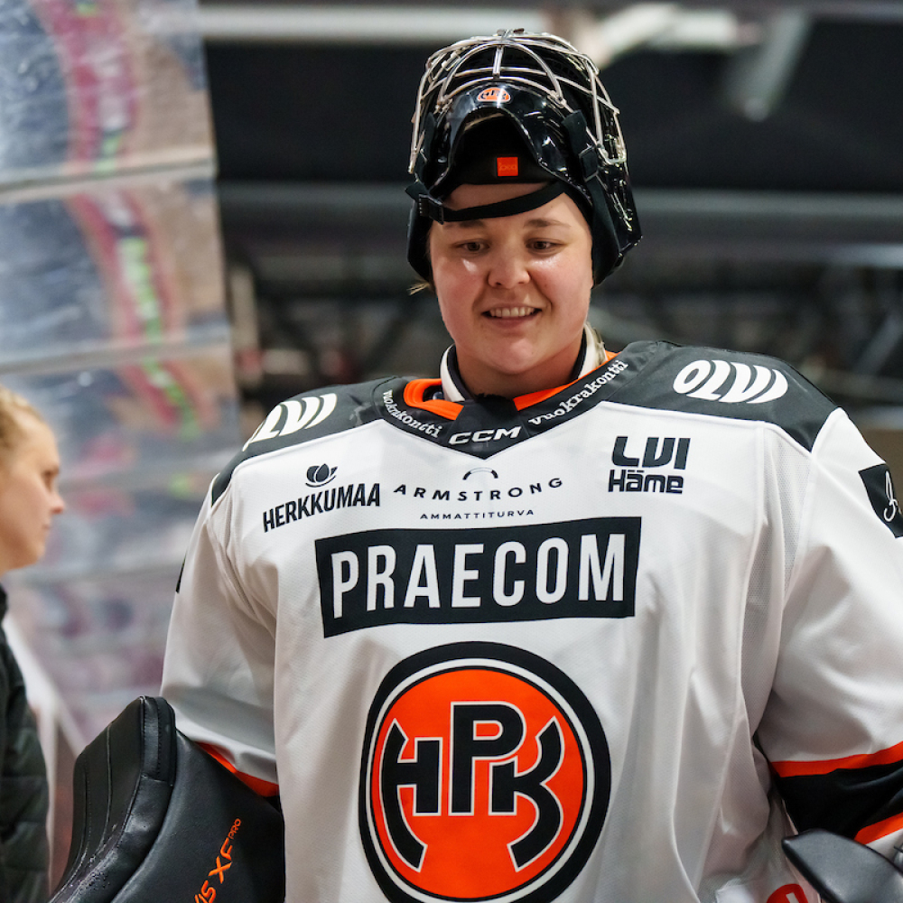 Kerho-maalin muuranneelta Anni Keisalalta kiitokset kenttäpelaajille: "Yritämme pitää hyvän kierteen yllä"