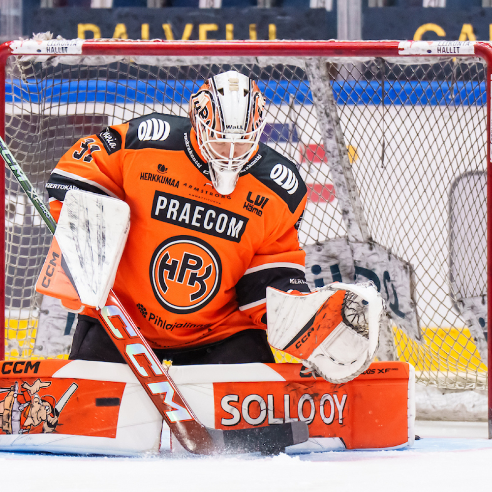 Puolivälierät käyntiin vierasvoittojen merkeissä