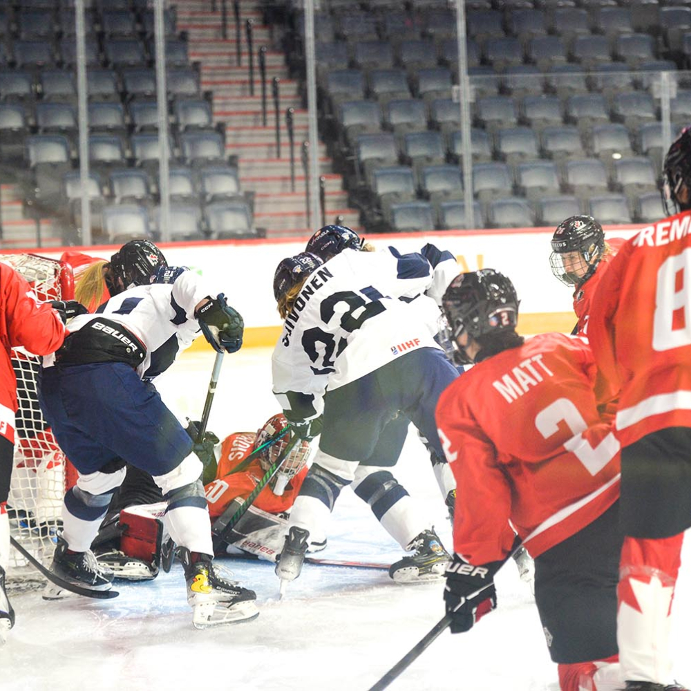 Harjoituspeli Kanadaa vastaan opetti paljon – Tyttöleijonien päävalmentaja Mira Kuisma: ”Paljon oli myös positiivista”