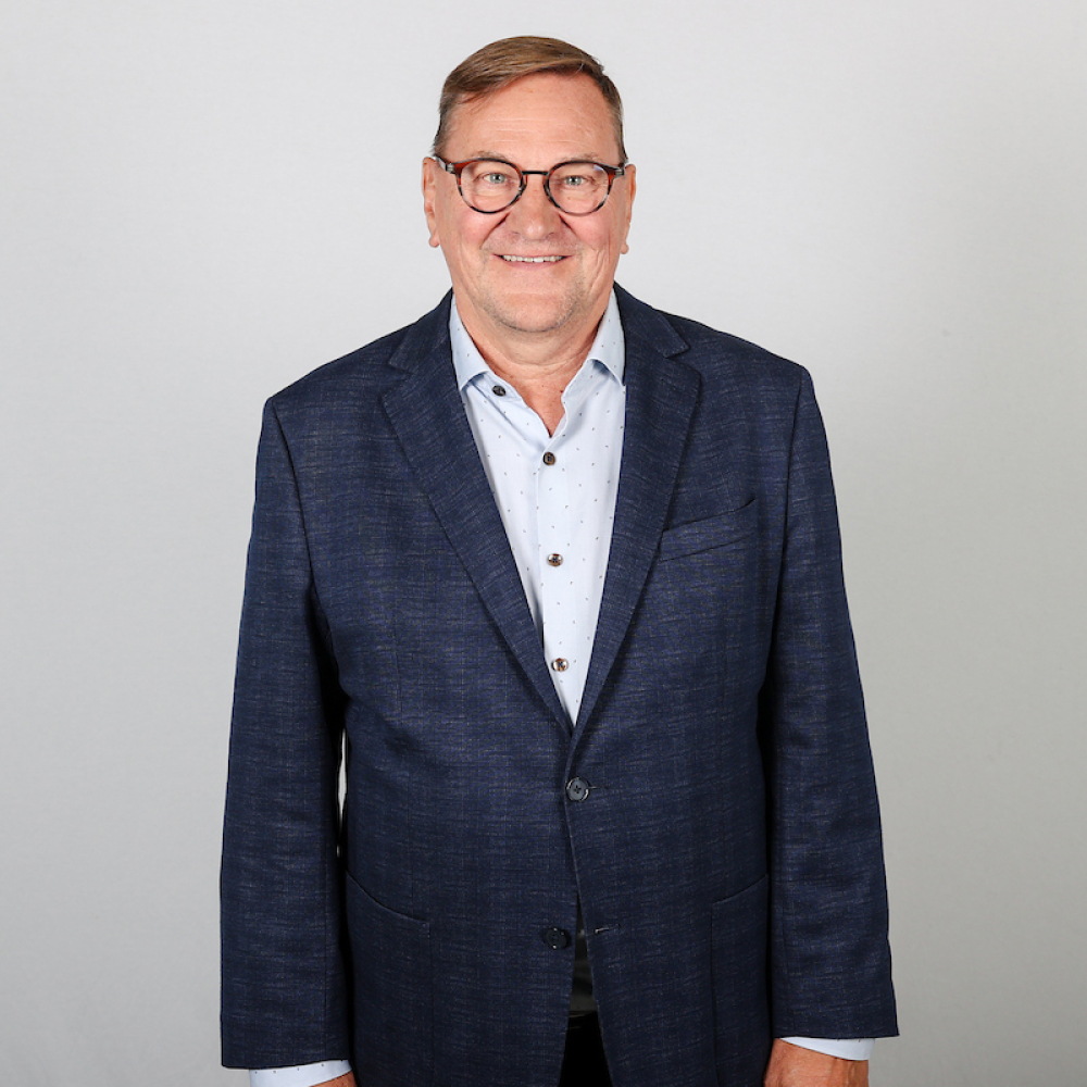 Liittovaltuusto kokoontui - Heikki Hietanen jatkaa Jääkiekkoliiton puheenjohtajana