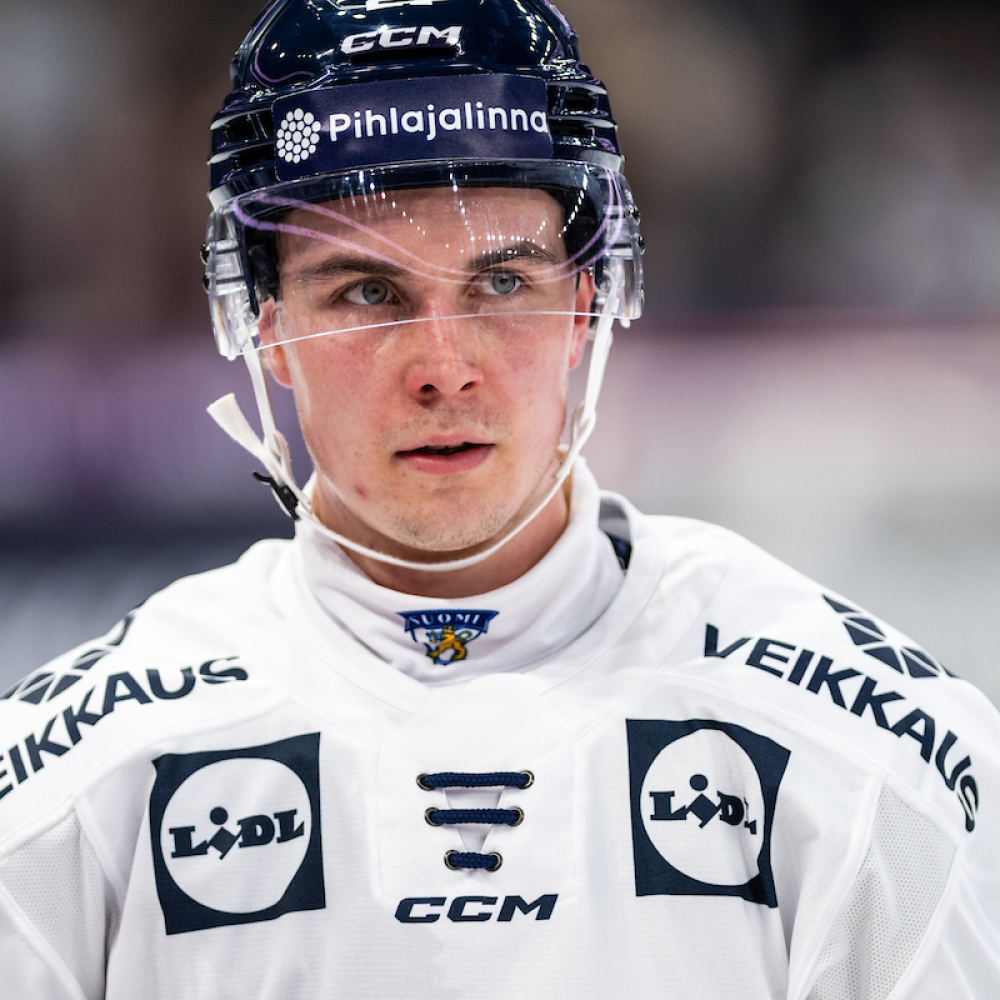 Jere Innala odottaa isänpäivän Suomi–Ruotsi-klassikkoa: ”Se on aina tämän turnauksen paras peli”