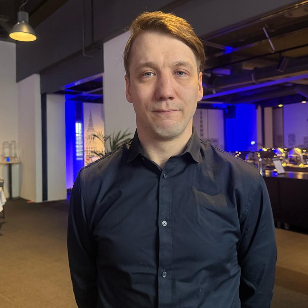 Nivala Cowboysin valmennuspäällikkö Henri Vähätiitto: ”Jääkiekkoseura on kuin perhe – enemmän tämä antaa kuin ottaa”