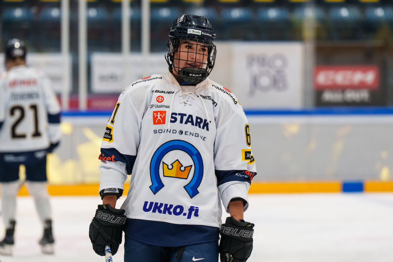 Kiekko-Espoo haluaa venyttää voittoputkeaan sarjan kärkipeleissä – pörssikärki Emma Nuutinen: "Hyvin on kulkenut"