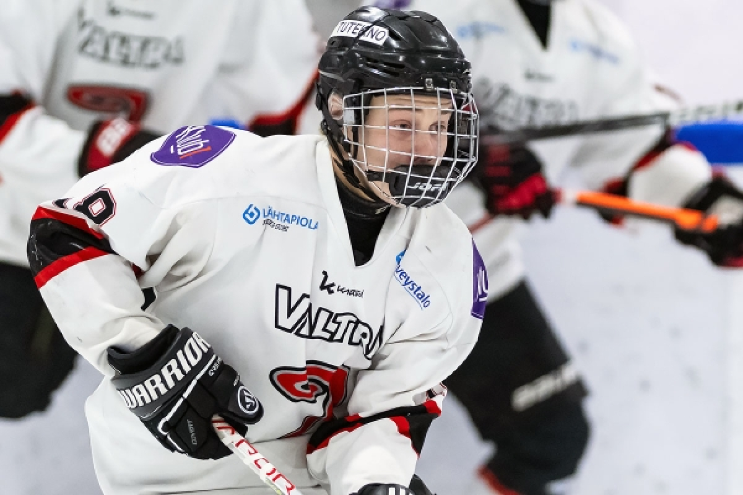 JYPille ja HIFK:lle vierasvoitot välieräavauksissa