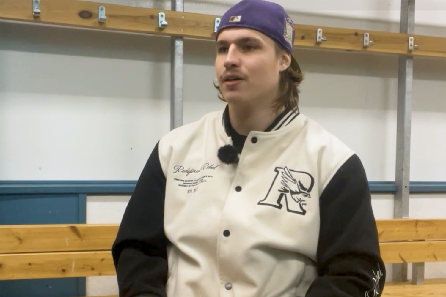 Parajääkiekon SM-liiga jatkuu lauantaina – Nikkareita edustava Nemo Pajula: ”Lajin fyysisyys yllätti” 