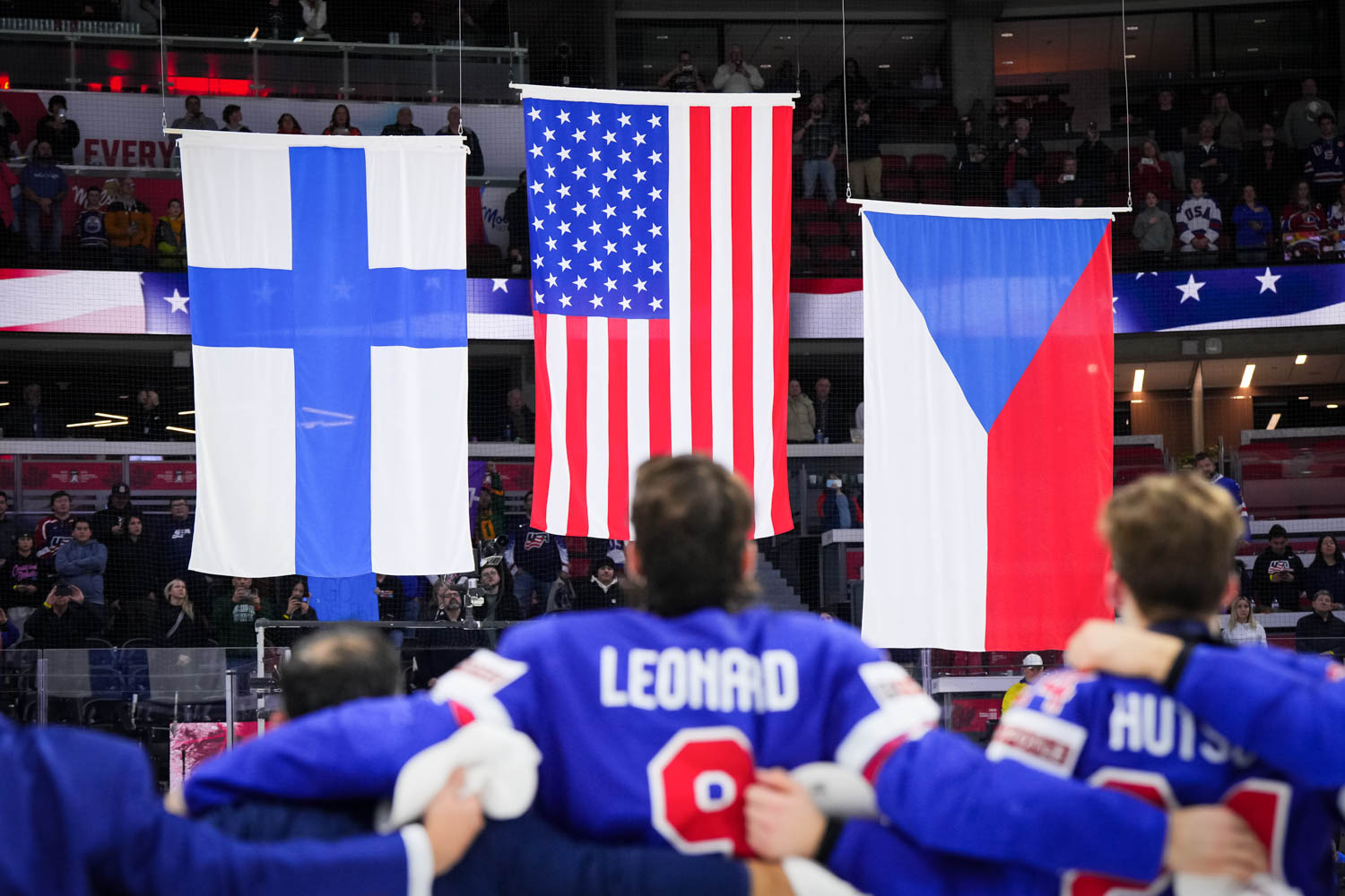 Nuorilla Leijonilla edessään juhlaturnaus – USA hamuaa triplaa kotikisoissaan