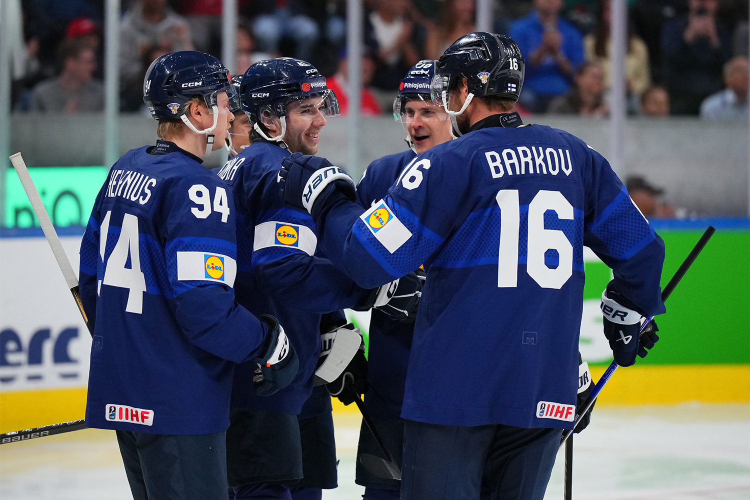 Suomi puolustajien maaleilla 4–0-voittoon Iso-Britanniasta - Heinola: "Yritetään kehittää peliä jokaisessa ottelussa"