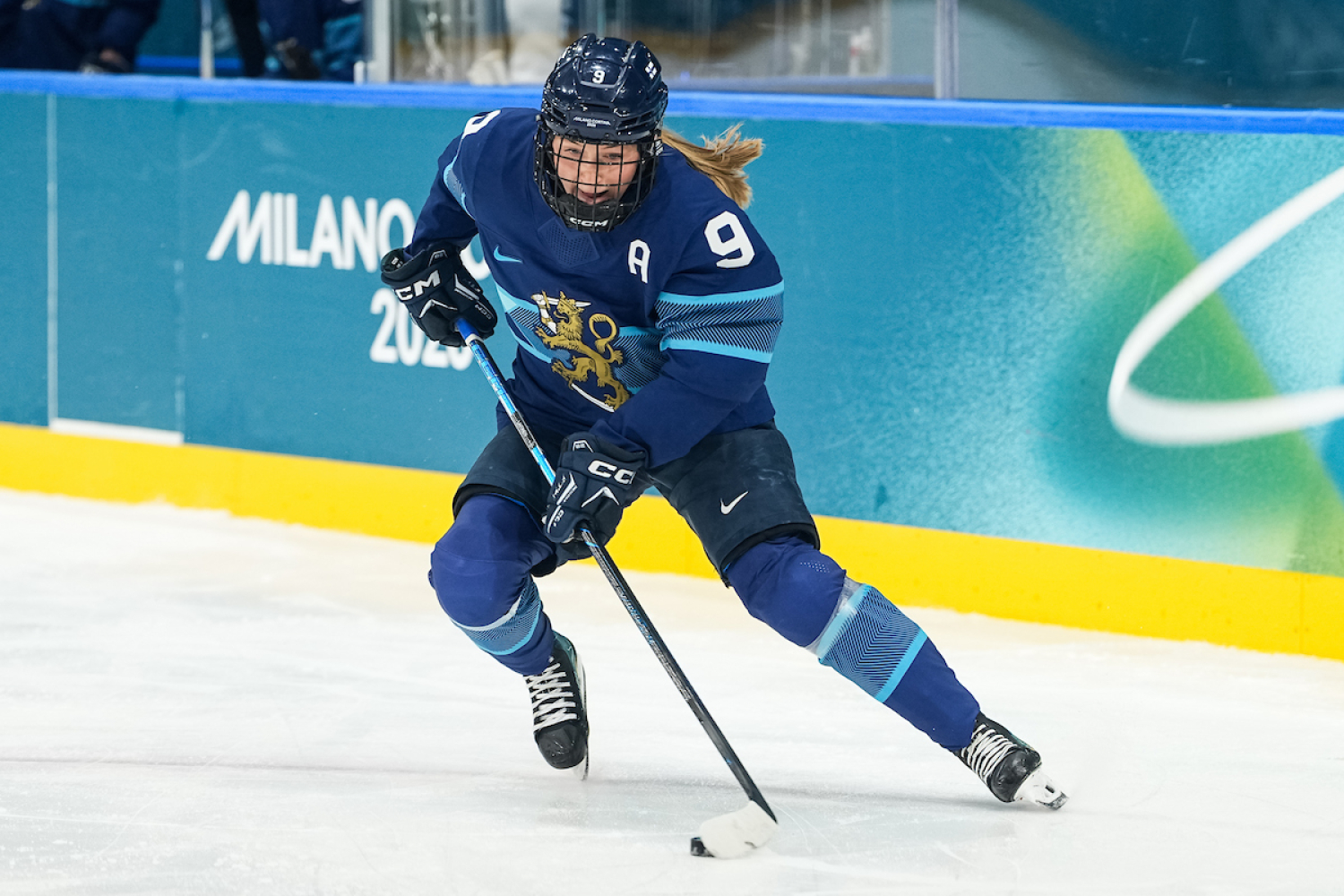 Nelli Laitinen kannustaa yliopistopolulle ja jahtaa PWHL-unelmaa – ”Steppi, jonka haluaisin ottaa” 