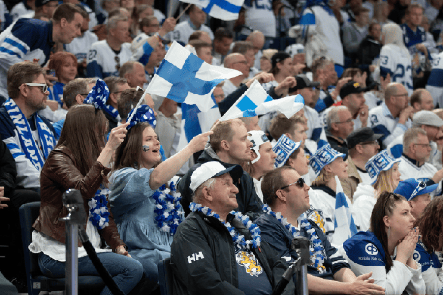 Lähde mukaan jääkiekon MM-kisojen fanimatkalle – Tarjolla monenlaisia matkapaketteja!