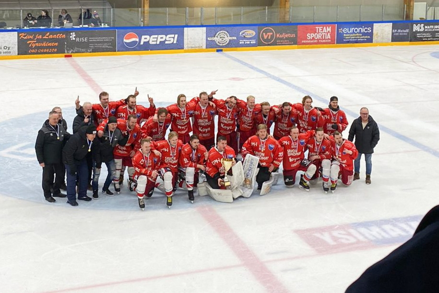 PIPS juhli jättiyleisön edessä III-divisioonassa