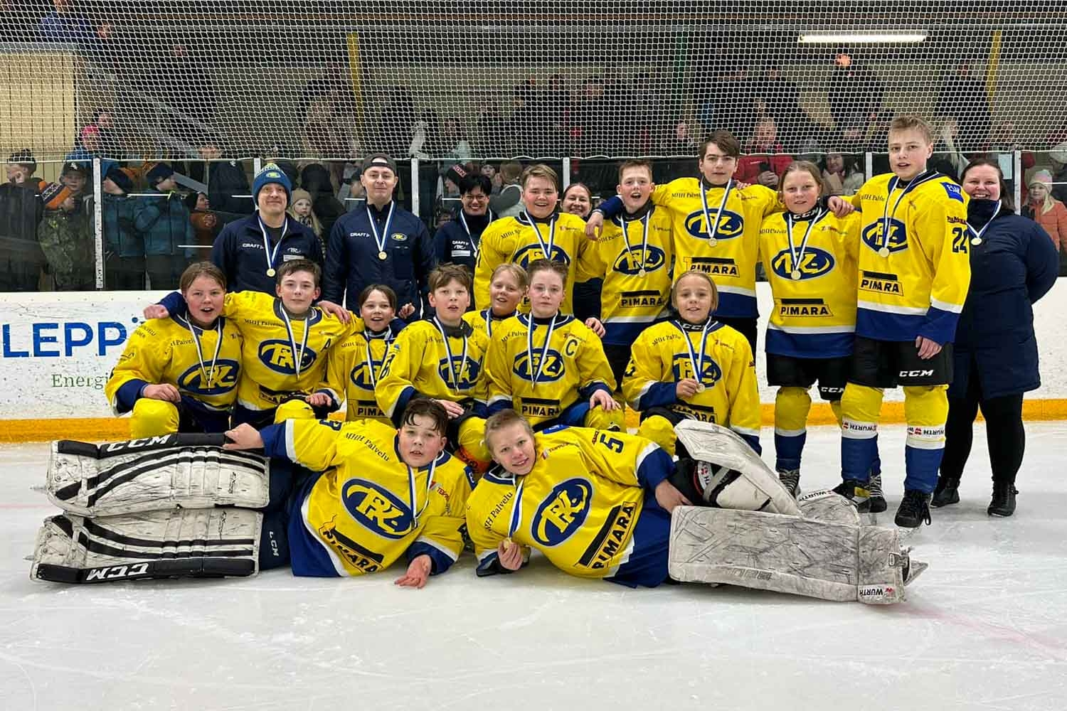 Parkanon Kiekko U13 A-sarjan 2-lohkon mestaruuskuvassa