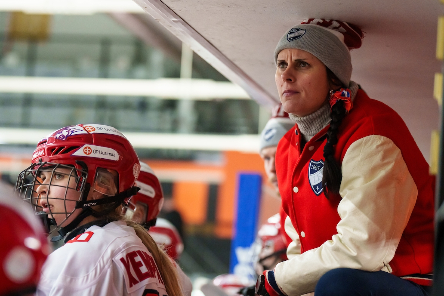 Naisten Liiga: HIFK pääsee yrittämään finaalisarjan katkaisua kotikaukalossaan: "Nälkä joukkueessa on kova"