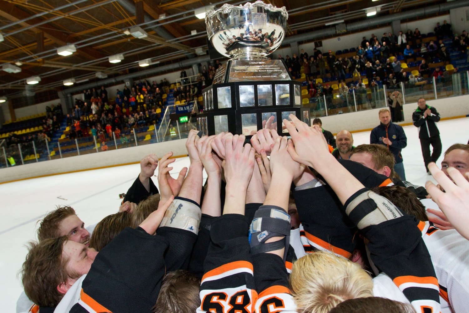Nuorten SM-liigan mestari 2013: HPK!