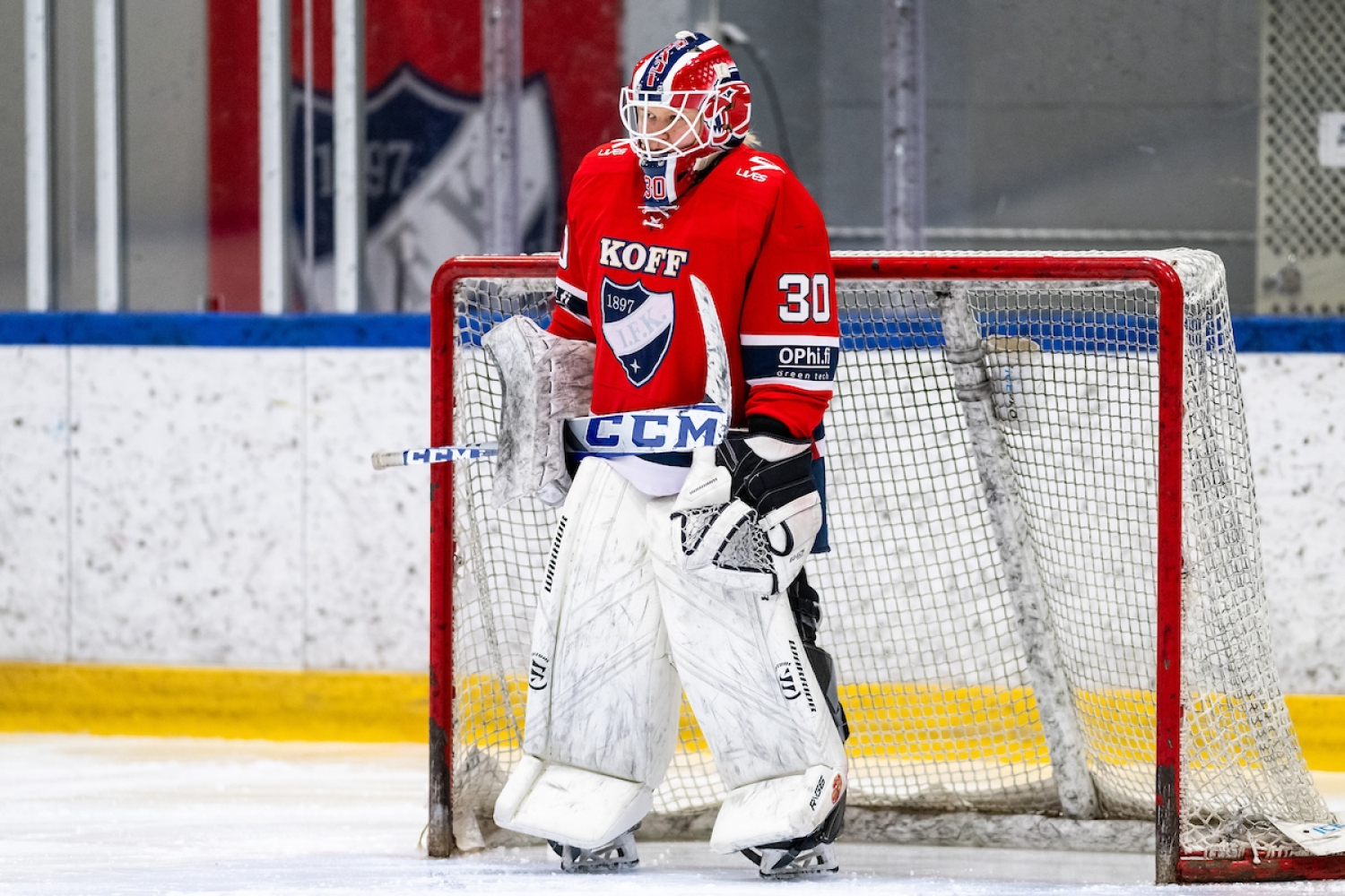 Naisten Liiga: Rozierin ja Salosen maalit sekä Vainion torjunnat toivat voiton HIFK:lle – Naisten Liigan finaalisarja on nyt tasan