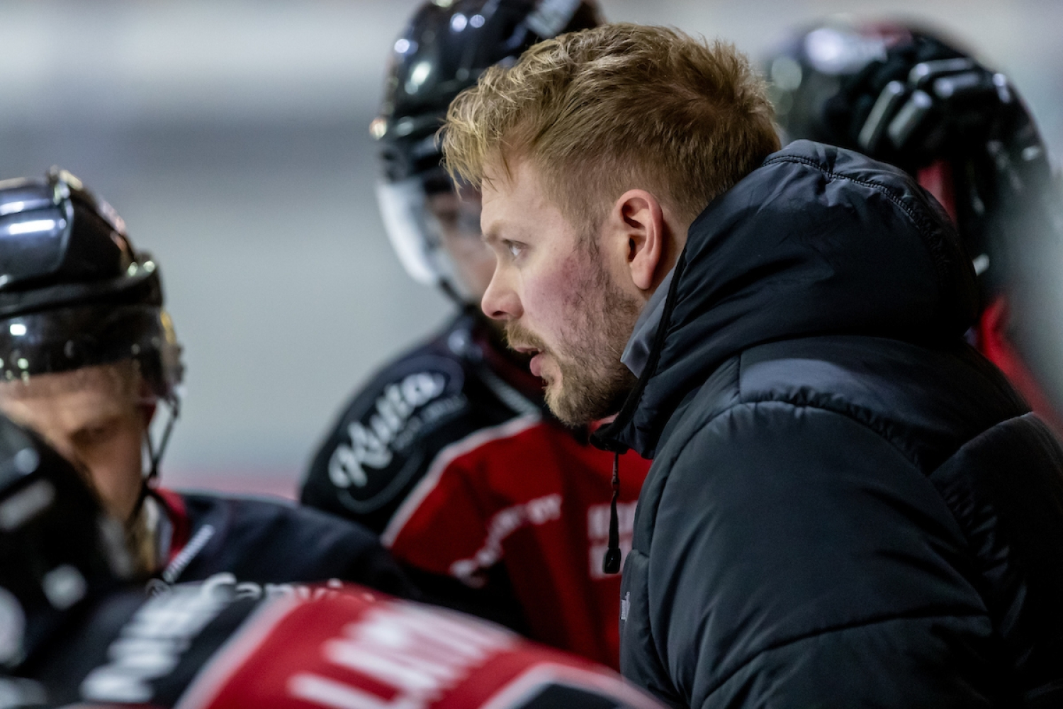 Suomi-sarja: Mestariluotsi Toni Rautakorpi on ylpeä Pyryn pelaajista: "Jätkät antoivat finaalisarjassa aivan kaikkensa"
