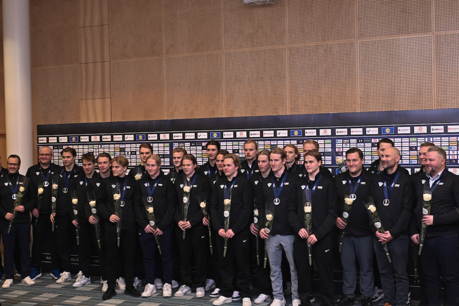 Nuorten Leijonien paluu kotiin – Katso kuvagalleria!