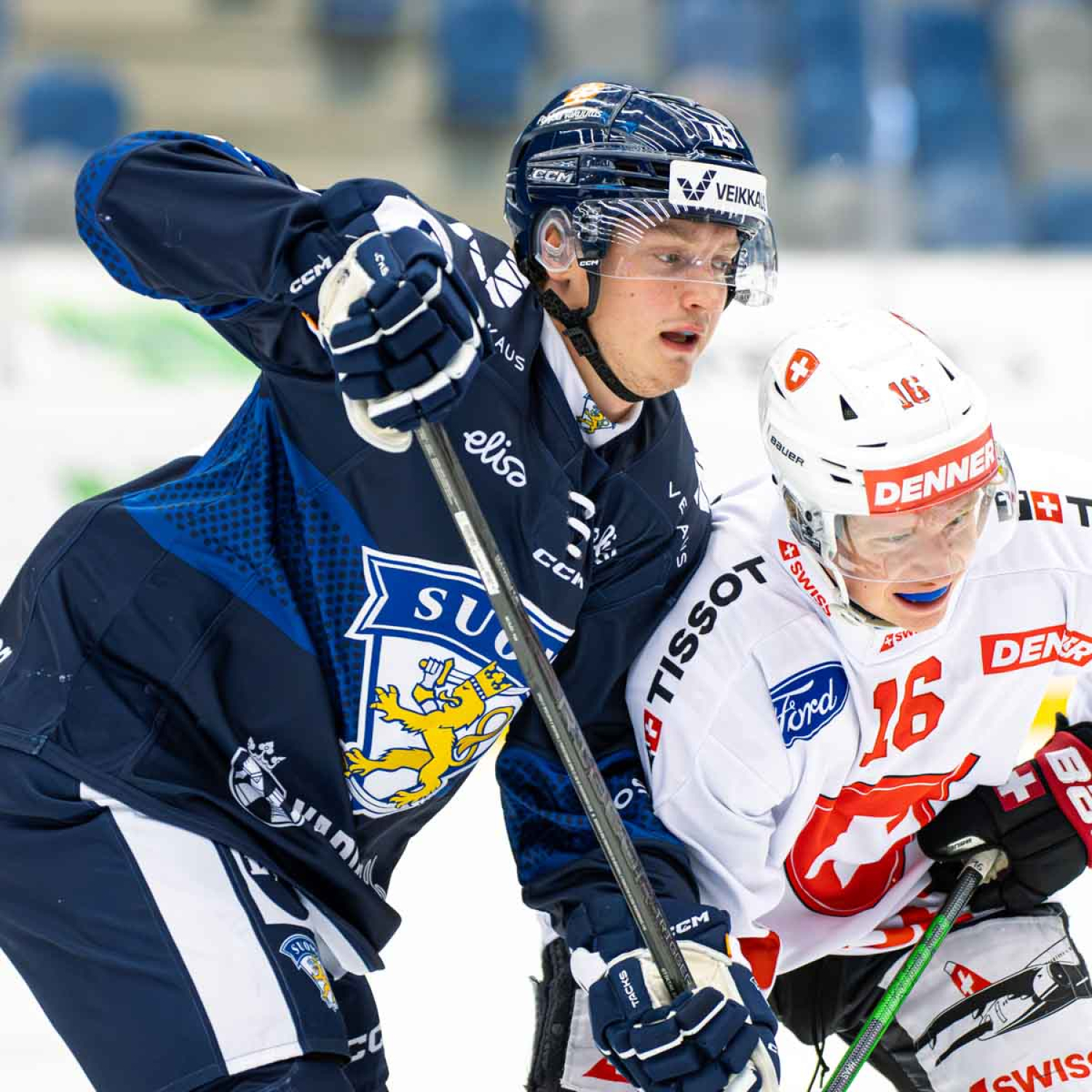 Kuvasarja: Nuorille Leijonille jatkoaikatappio turnausavauksessa – 20 laukausta Sveitsi-pelistä