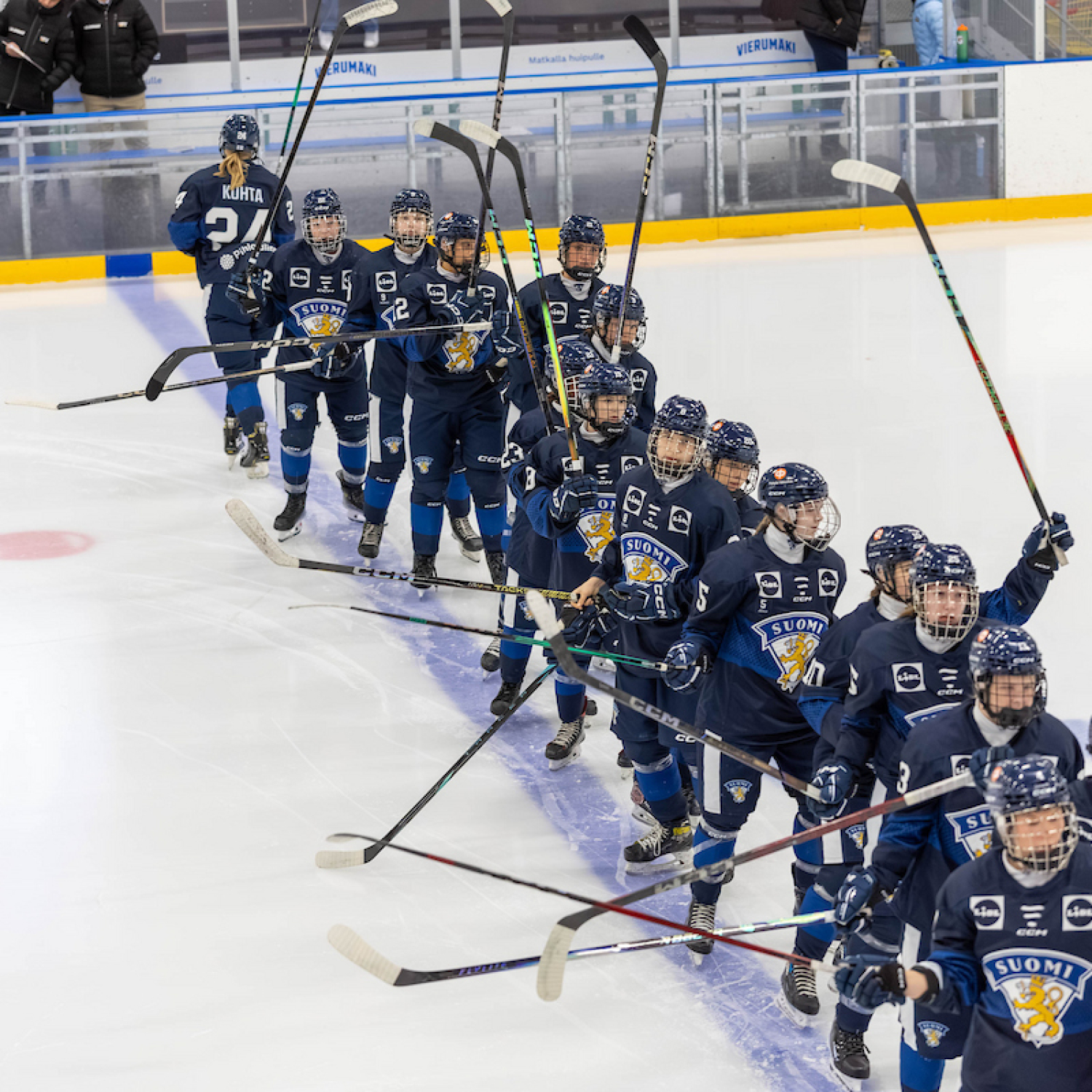 Tyttöleijonat vs. Tshekki tänään klo 14.30 Vierumäellä – katso Suomen kentälliset