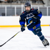 Finaaleille sähäkkä alku – Kiekko-Espoolle ensimmäinen kiinnitys mestaruuteen 