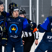 K-Espoo nousi takaa-ajajasta sarjan voittoon