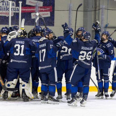 Marko Kauppinen: ”Kolme voittoa ja yksi tappio, siihen pitää olla tyytyväinen” – U17 päätti turnauksen voitolla Ruotsia vastaan