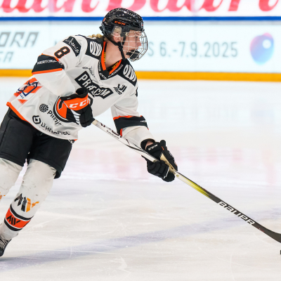 Tauko ohi – HPK juhli vierasvoittoa sarjan kärkipelissä Espoossa 