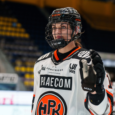 Kiekko-Espoo lähellä finaalipaikkaa – HPK nappasi johdon HIFK-välieräsarjassa