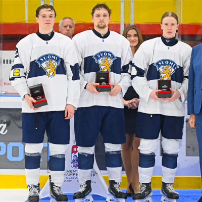 Pikkuleijonien parhaat pelaajat MM-turnauksessa 2026: Fugleberg, Santala ja Suvanto