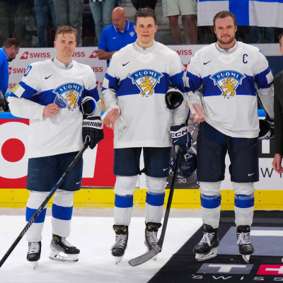 Suomen parhaat pelaajat MM-kisoissa: Barkov, Jokiharju, Puljujärvi