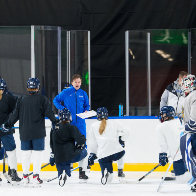 Naisleijonat harjoittelee perjantaina 14 pelaajalla