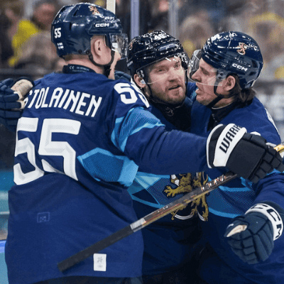 Olympiatunnelmaa tarjolla huutokaupassa: huudettavana pelipaidat sekä maalivahtien varusteet