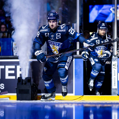 A-maajoukkueelle tappio Ruotsia vastaan – Hatakka tyytyväinen A-maajoukkuedebyyttiinsä