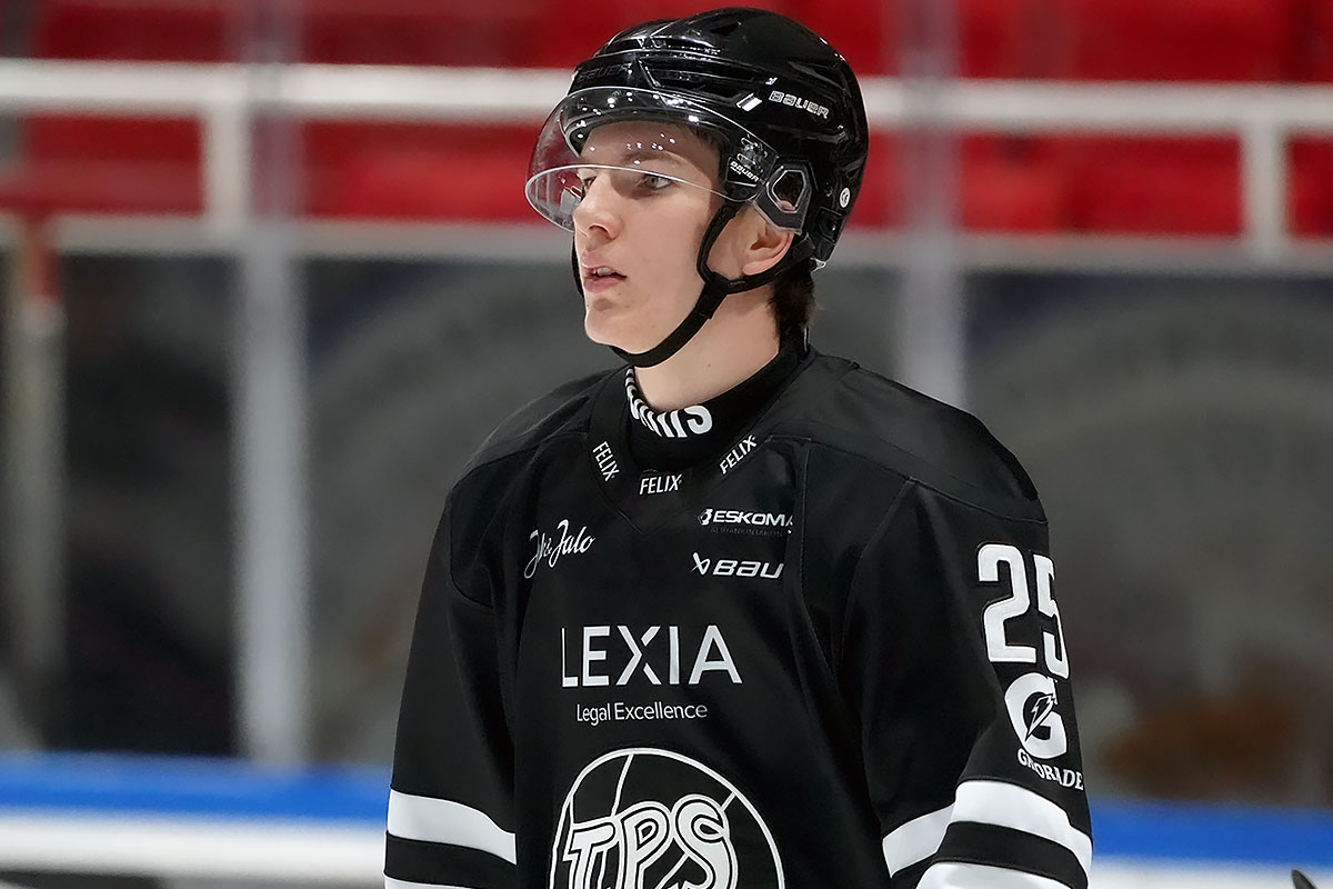 Topias Paganus teki uransa toisen jatkoaikamaalinsa U20 SM-sarjassa ottelussa K-Espoota vastaan.