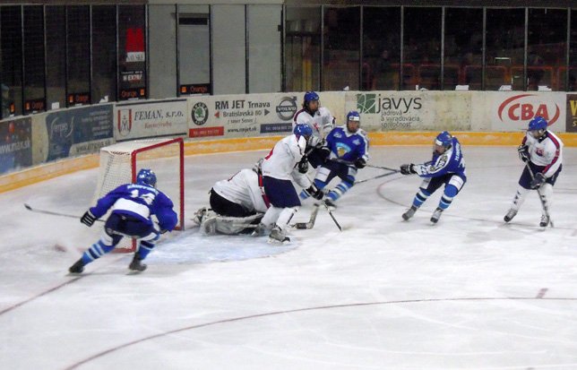 111229_U16_Painetta_vastustajan_maalilla.jpg