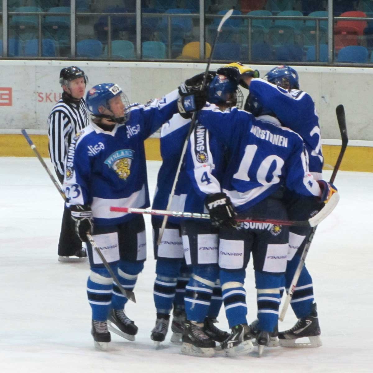 u17_fin_rus_100212_k1.jpg